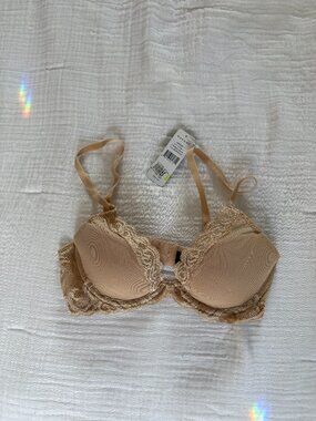 Natori Feathers Contour Plunge Bra NWT Size 32B